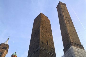 La leggenda delle Due Torri di Bologna